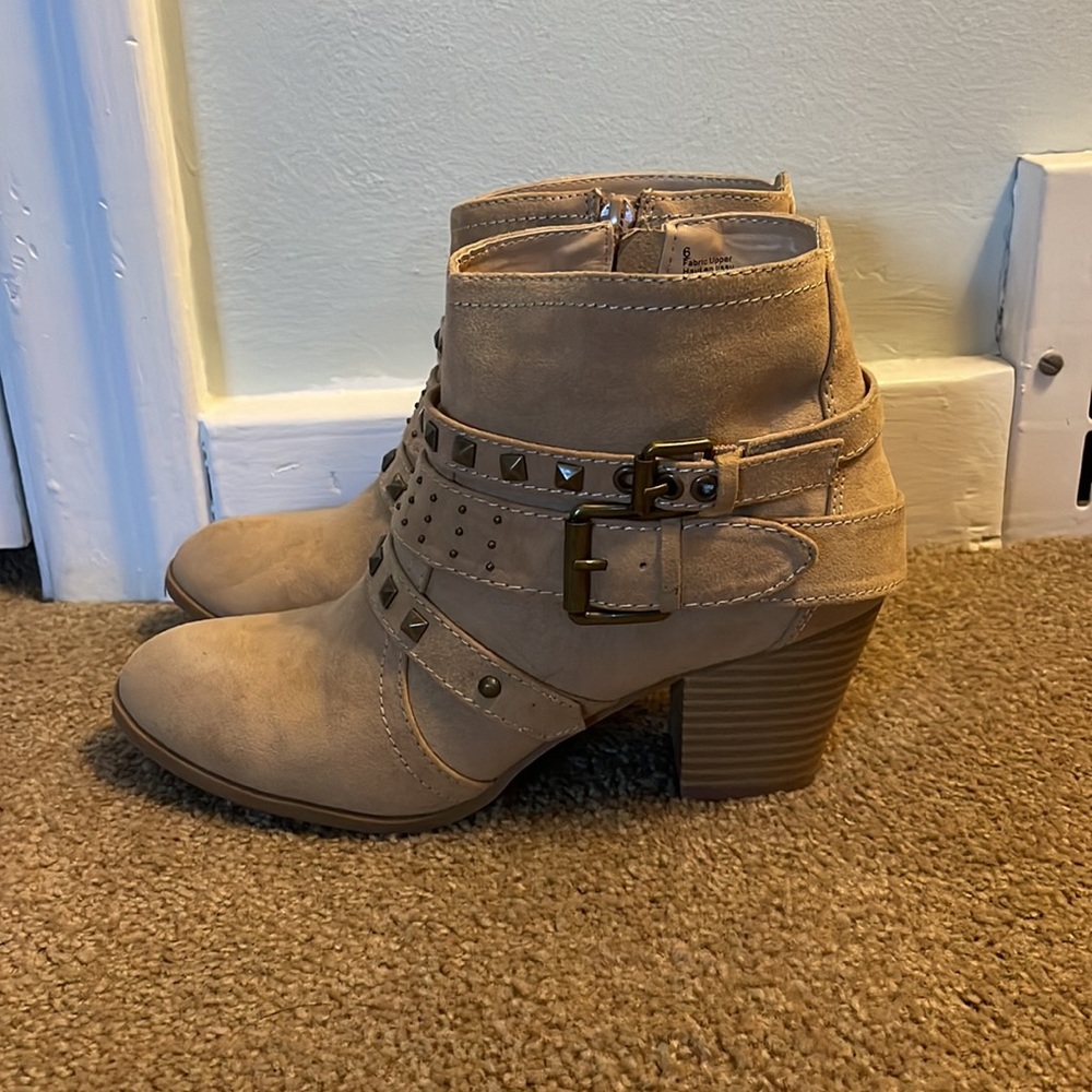 Express Booties - Picture 4 of 7